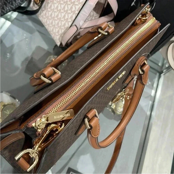 Michael Kors Sheila Medium Center Zip Satchel Bag - Picture 11 of 16